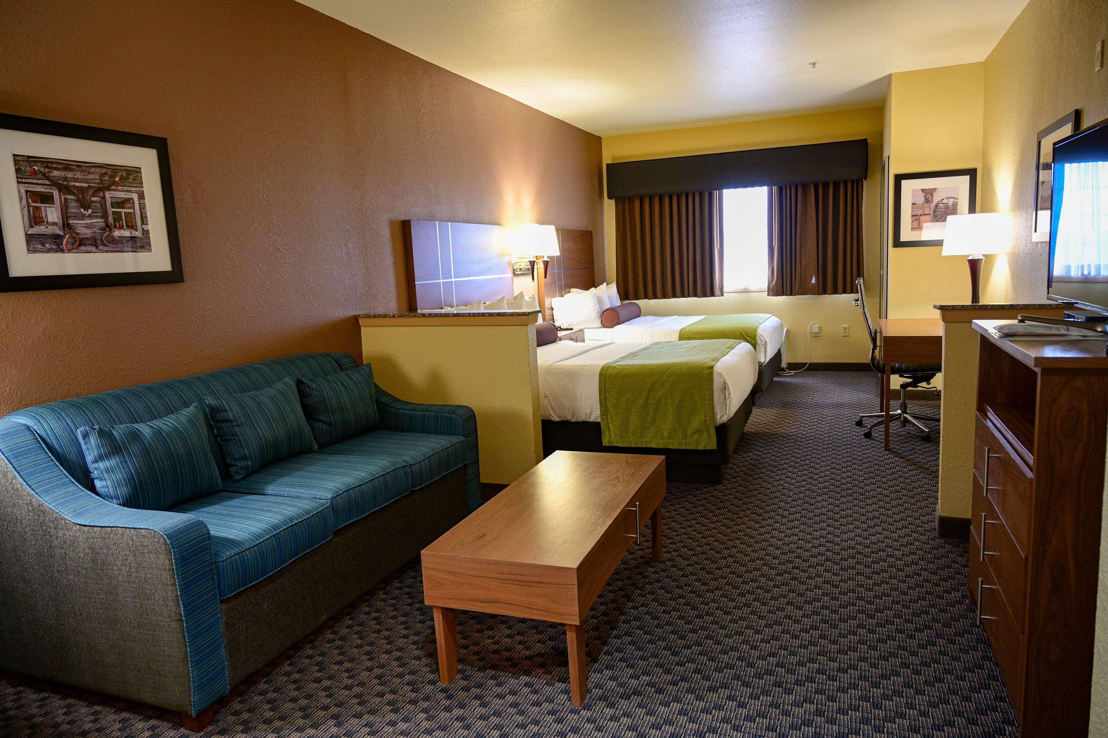 Best Western Plus Shamrock Inn & Suites Exterior photo